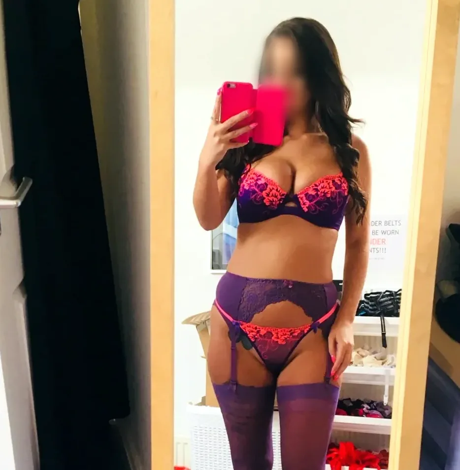 Katri, 33