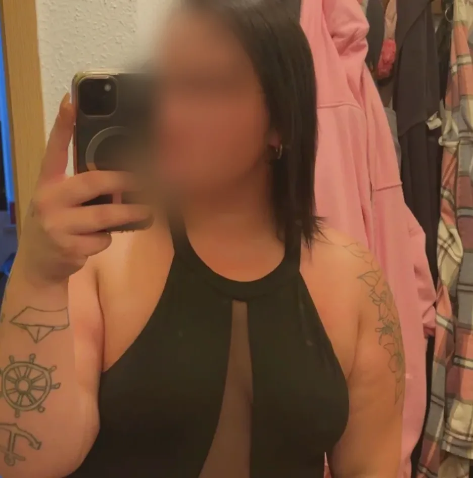 Paula, 28